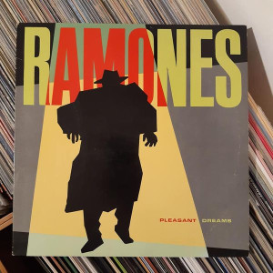 Ramones - Pleasant Dreams