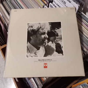 Manos Loïzos, Nazım Hikmet, Yiannis Ritsos - Γράμματα στην Αγαπημένη Manos Loïzos, Nazım Hikmet, Yiannis Ritsos - Γράμματα στην Αγαπημένη