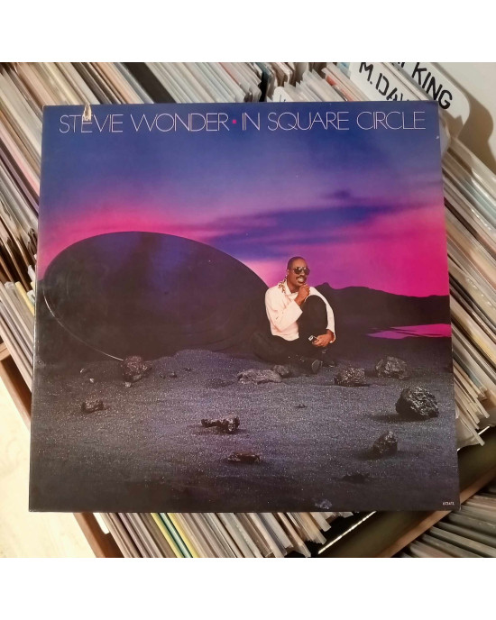Stevie Wonder - In Square Circle Stevie Wonder - In Square Circle