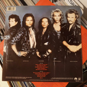Scorpions - Savage Amusement