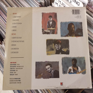 Simply Red - Picture Book Simply Red - Picture Book