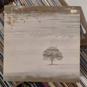 Genesis - Wind & Wuthering