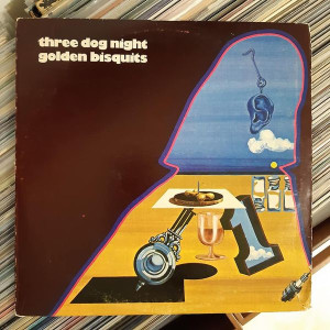 Three Dog Night - Golden Bisquits