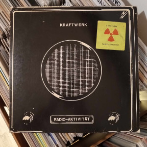 Kraftwerk - Radio-Aktivität