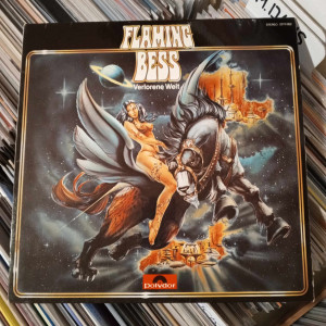 Flaming Bess - Verlorene Welt