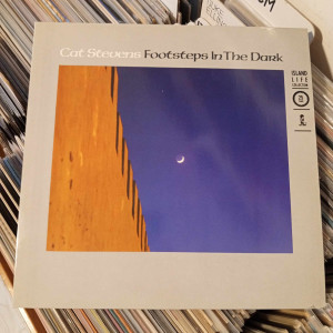 Cat Stevens - Footsteps In The Dark
