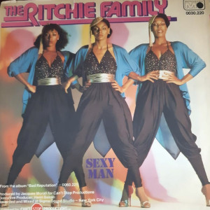 The Ritchie Family – Put Your Feet To The Beat - 45'lik The Ritchie Family – Put Your Feet To The Beat - 45'lik