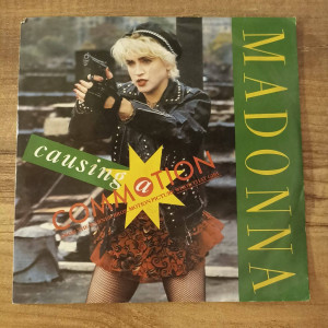 Madonna - Causing A Commotion - 45'lik Madonna - Causing A Commotion - 45'lik