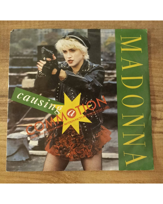 Madonna - Causing A Commotion - 45'lik