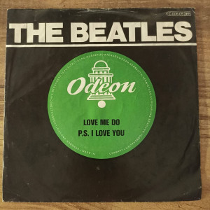 The Beatles - Love Me Do - 45'lik The Beatles - Love Me Do - 45'lik
