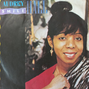 Audrey Hall - Smile - 45'lik Audrey Hall - Smile - 45'lik