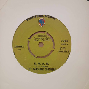 The Handcock Brothers - D.U.A.D. / Cricket In The Dark - 45'lik - 1975, Türkiye The Handcock Brothers - D.U.A.D. / Cricket In The Dark - 45'lik - 1975, Türkiye