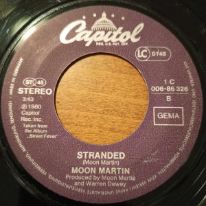 Moon Martin - Bad News / Stranded- 45'lik Moon Martin - Bad News / Stranded- 45'lik