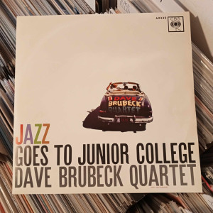 The Dave Brubeck Quartet - Jazz Goes To Junior College