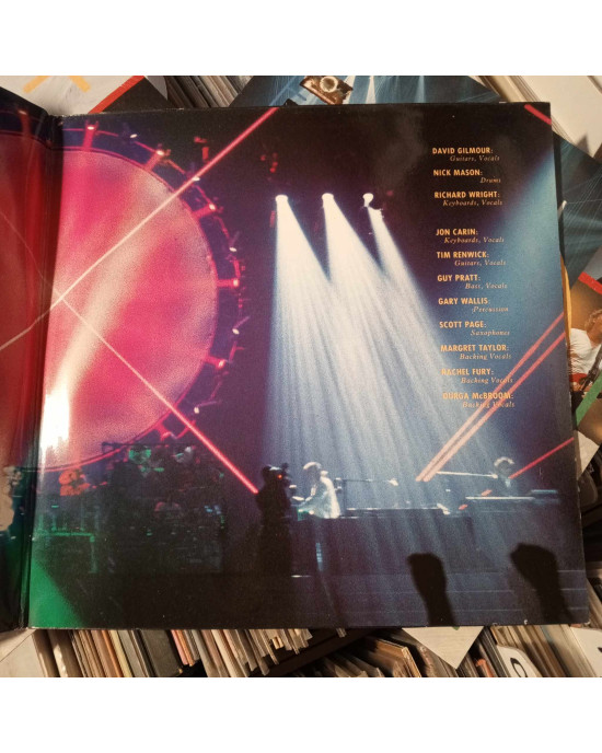 Pink Floyd - Delicate Sound Of Thunder Pink Floyd - Delicate Sound Of Thunder