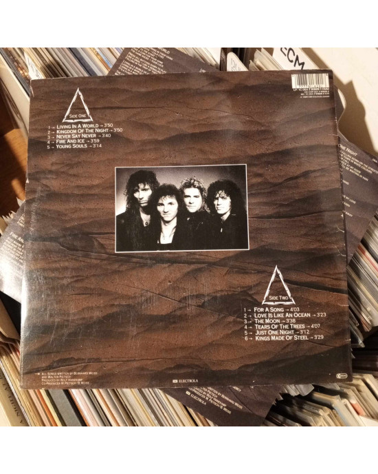 Axxis - Kingdom Of The Night Axxis - Kingdom Of The Night