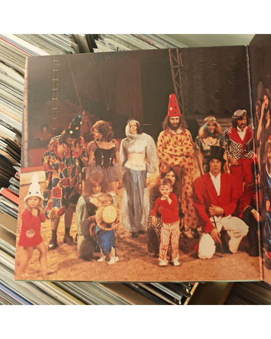 Nektar - Down To Earth - 1974, İngiltere
