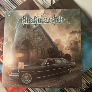 Blue Öyster Cult - On Your Feet Or On Your Knees