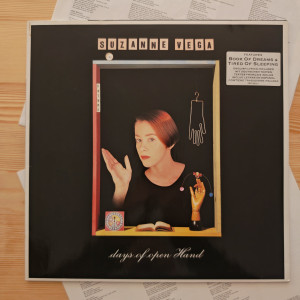 Suzanne Vega - Solitude Standing