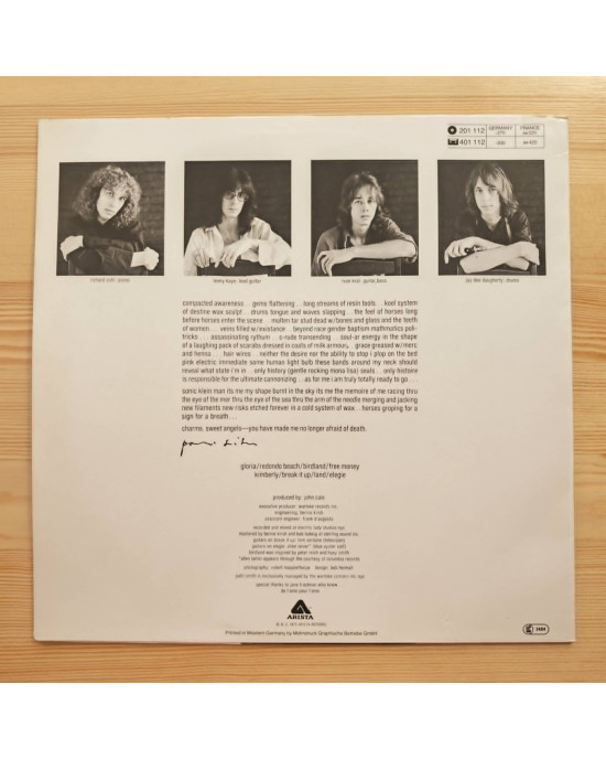 Patti Smith - Horses Patti Smith - Horses