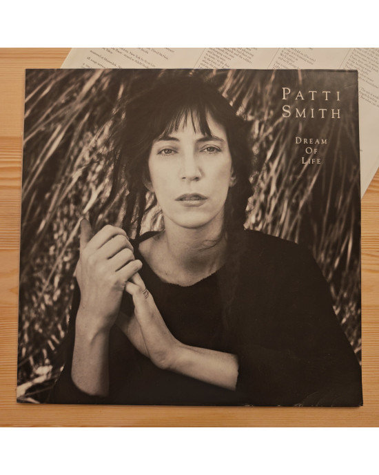 Patti Smith - Dream Of Life Patti Smith - Dream Of Life