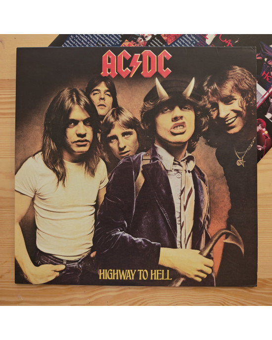 AC/DC - Highway To Hell AC/DC - Highway To Hell