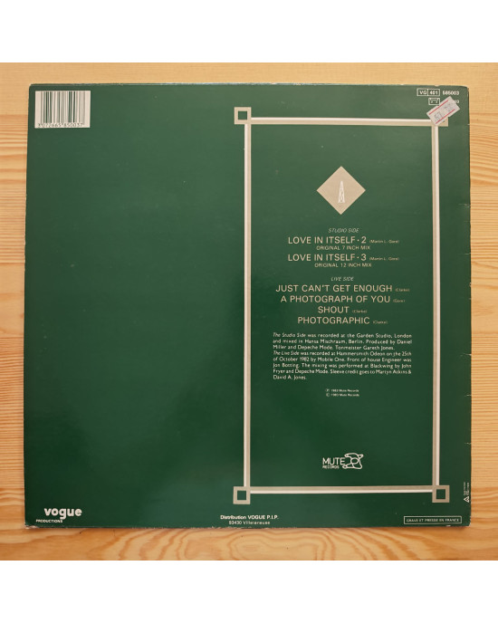Depeche Mode - Love In Itself · 2 And Live Tracks - Maxi Single Depeche Mode - Love In Itself · 2 And Live Tracks - Maxi Single