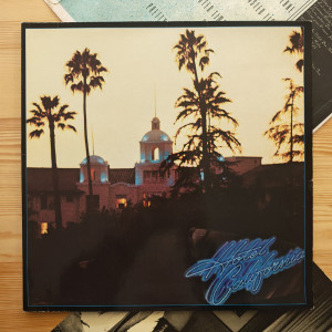 Eagles - Hotel California + Poster