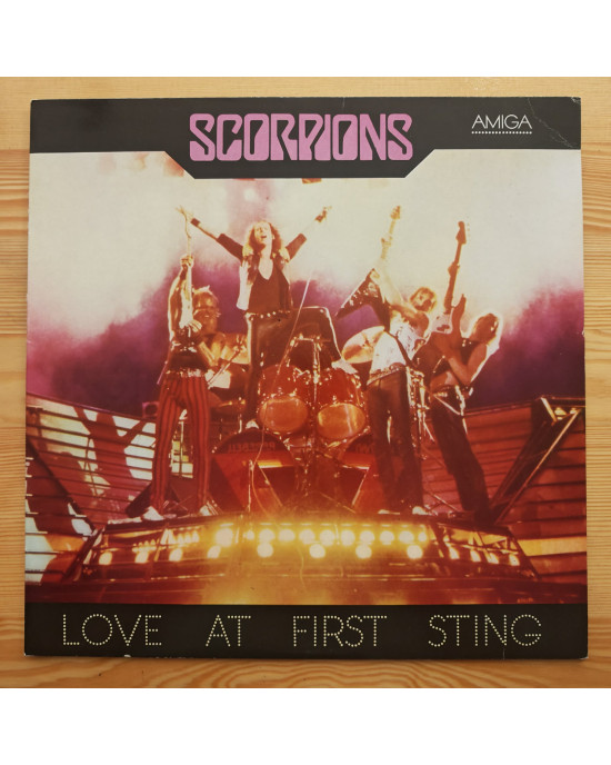 Scorpions - Love At First Sting