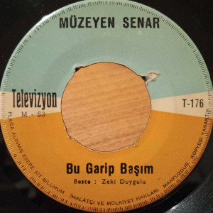 Müzeyyen Senar - Mendil / Bir Garip Başım - 45'lik Müzeyyen Senar - Mendil / Bir Garip Başım - 45'lik