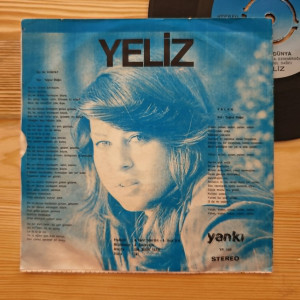 Yeliz - Bu Ne Dünya / Yalan - 45'lik Yeliz - Bu Ne Dünya / Yalan - 45'lik