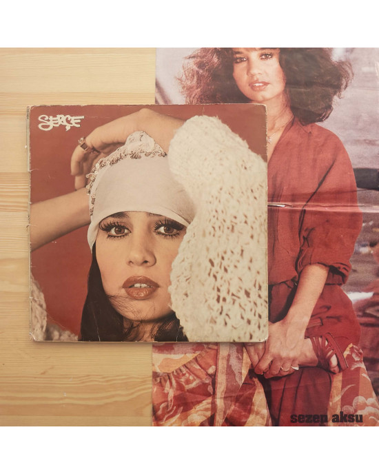 Sezen Aksu - Serçe - 1976, Türkiye, 2xLP + Poster Sezen Aksu - Serçe - 1976, Türkiye, 2xLP + Poster